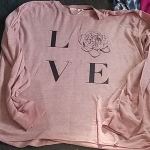 Wore once! Lightweight long sleeve top.